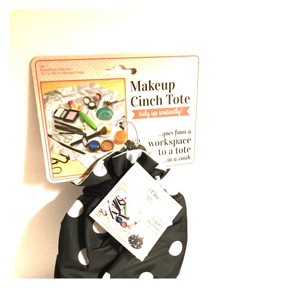 NewWT! Make-up Cinch-up Bag Organizer Mat